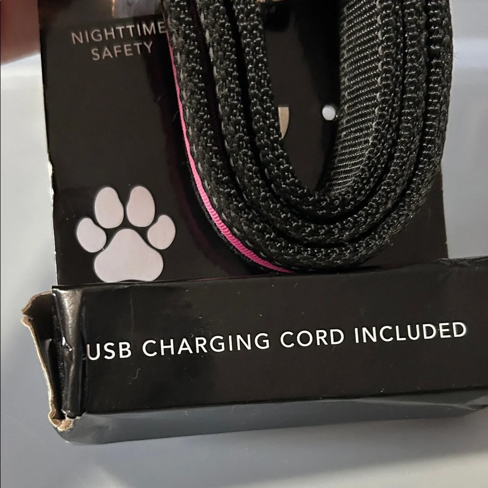 Black Dog Leash